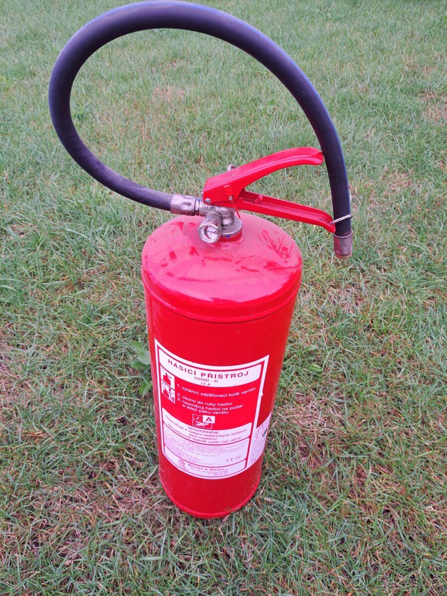 Hasící přístroj vodní 9l