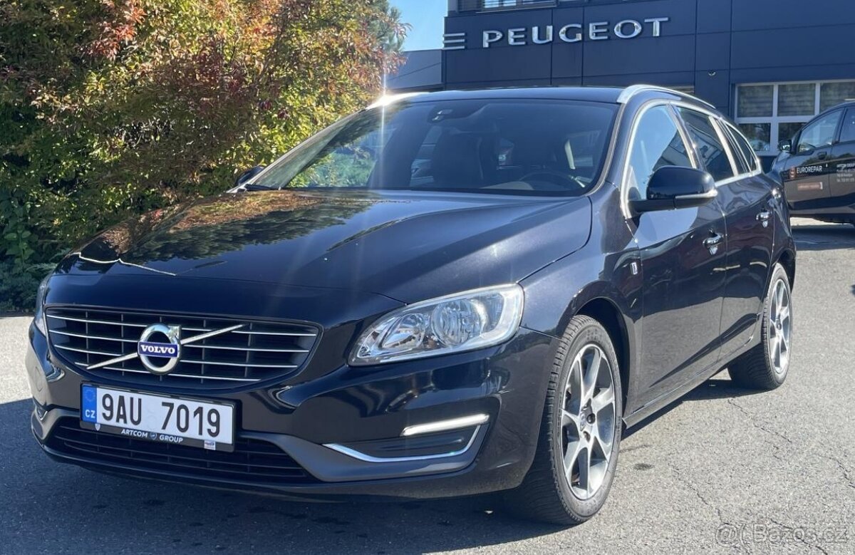 Volvo V60 1.6 D2 OCEAN RACE 112K MAN6