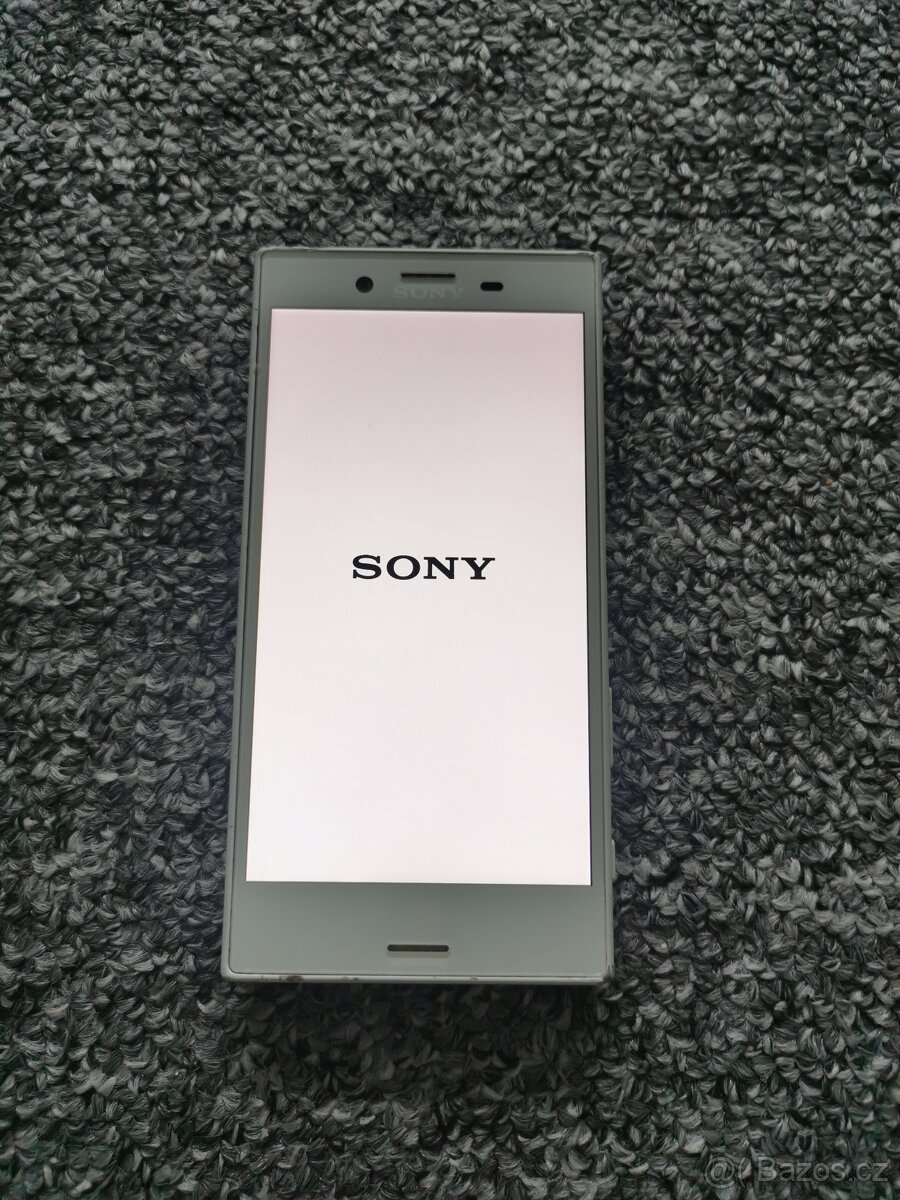 Prodám Sony Xperia X Compact