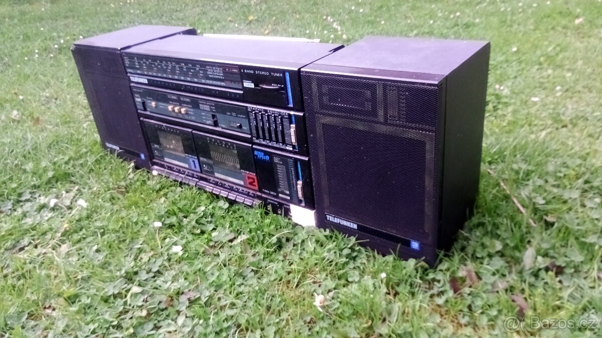 Retro kazeťák TELEFUNKEN HP 204