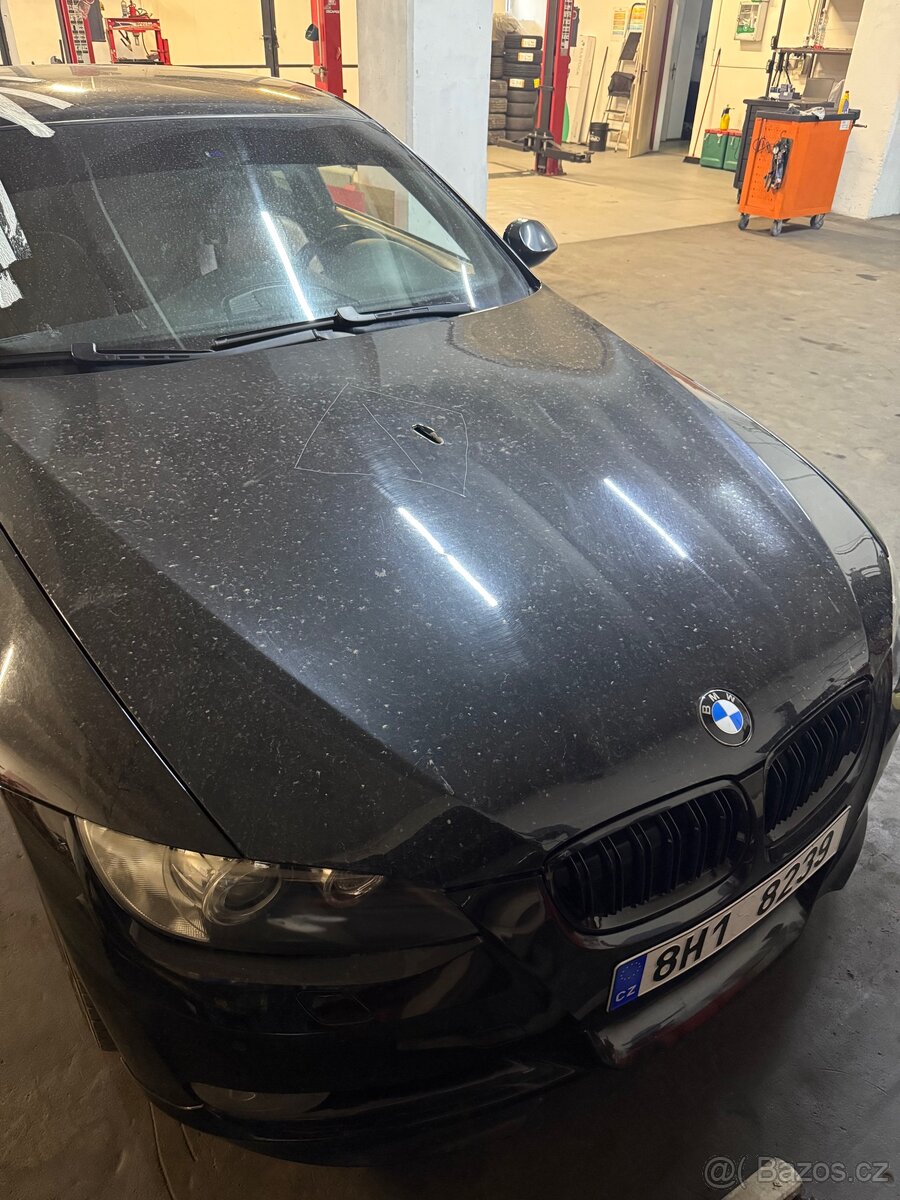 BMW e92 kapota