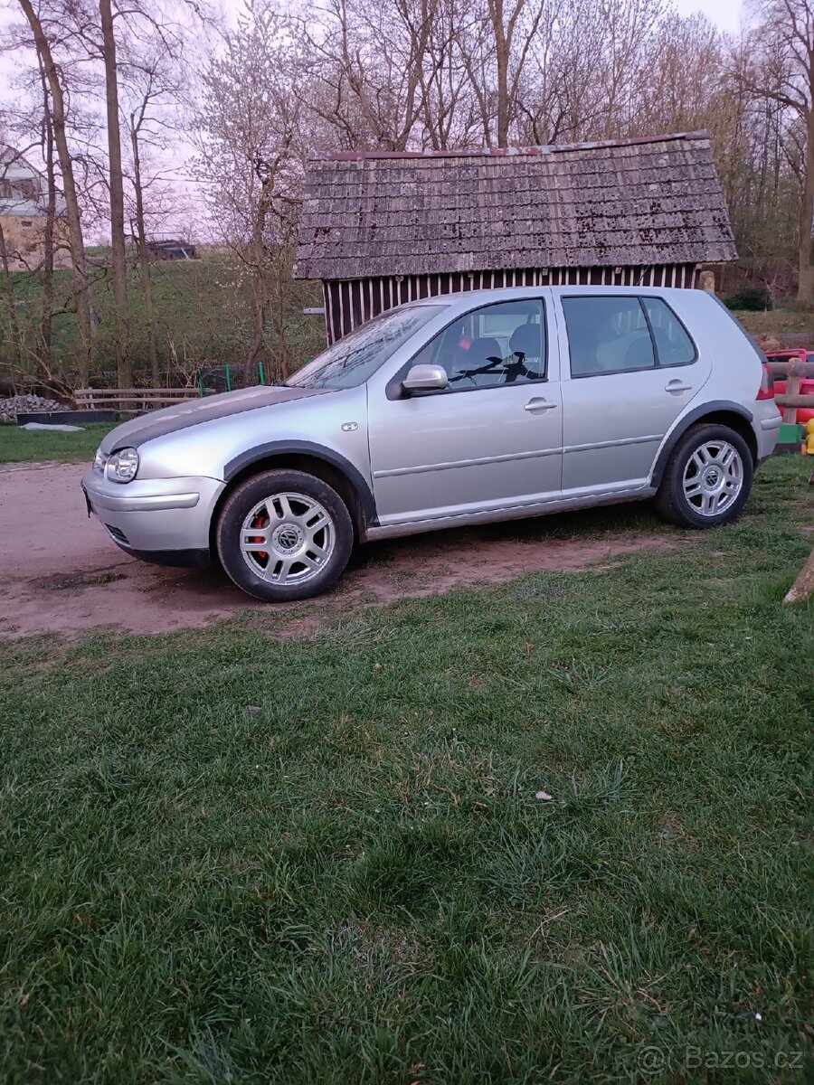 Golf 4