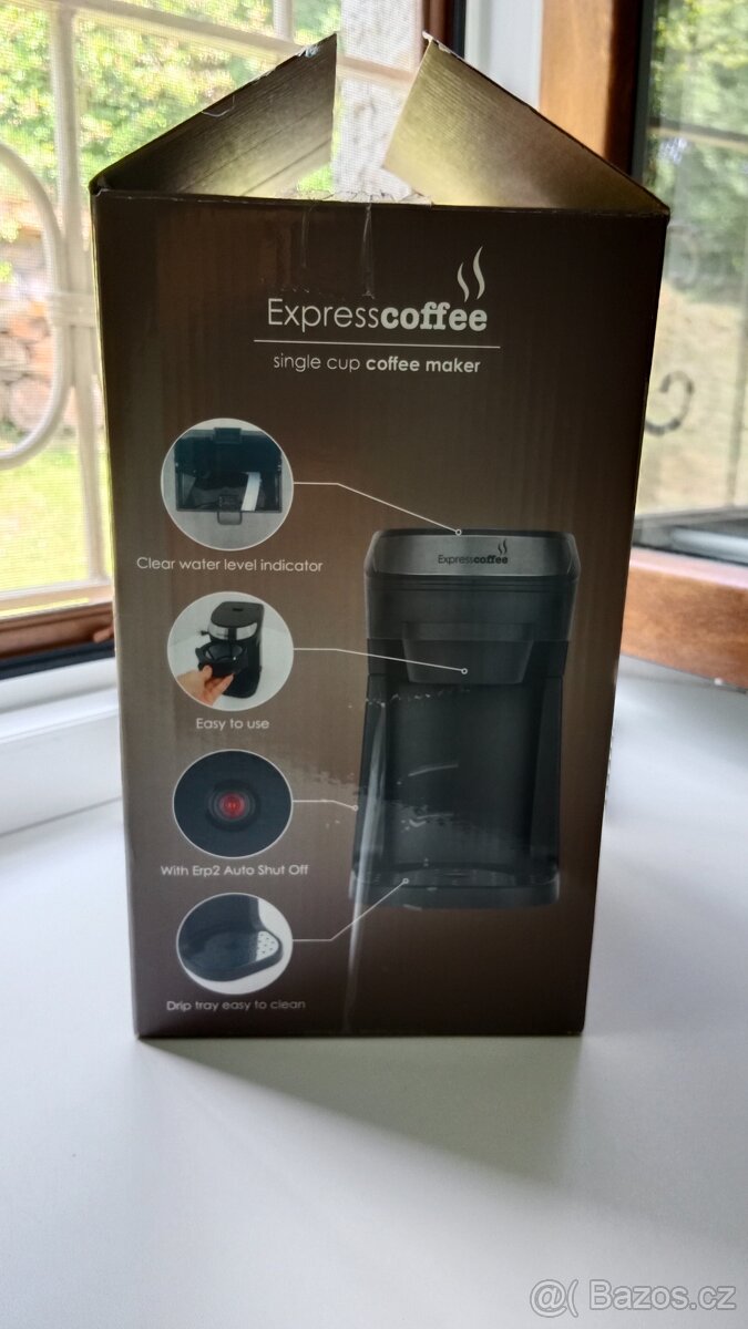 Kávovar express coffee