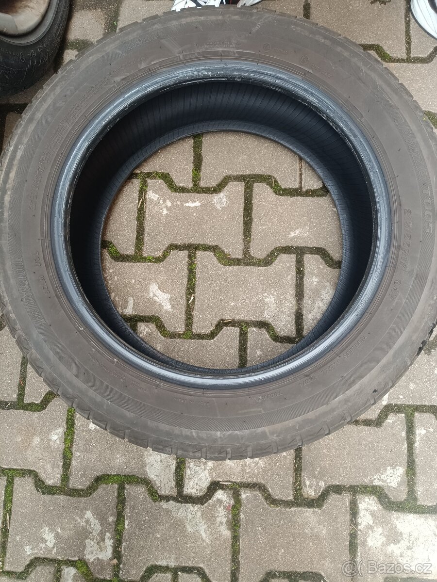 215/55/17 94V Bridgestone, 215/55R17 94V
