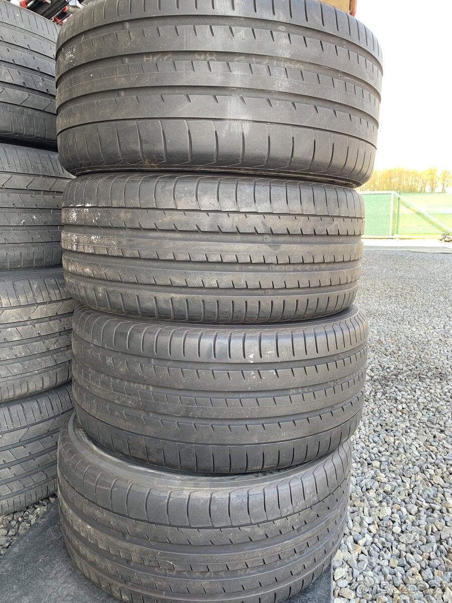 Yokohama Advan Sport 285/40 R19