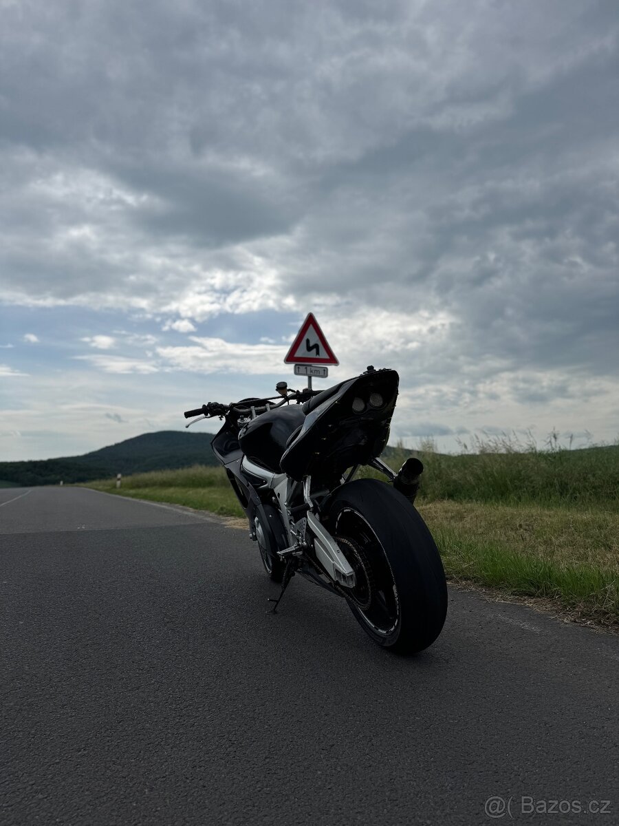 Yamaha R6