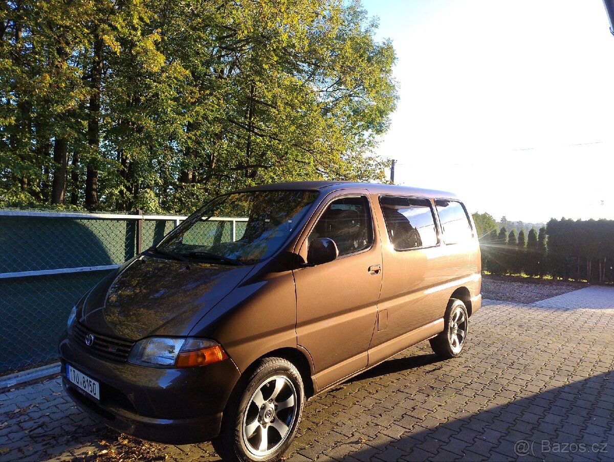 Toyota hiace