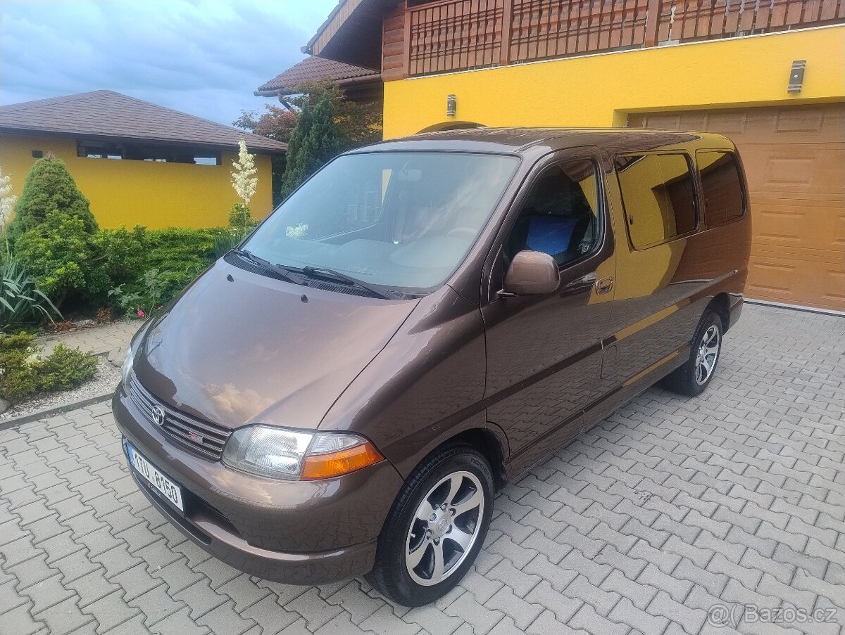 Toyota hiace