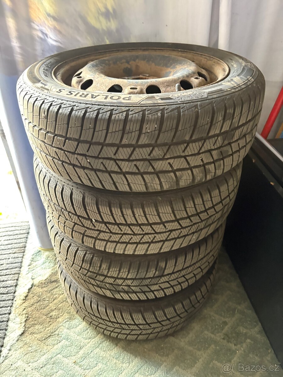 Zimní kola gumy disky Škoda 5x100 185/55 R15