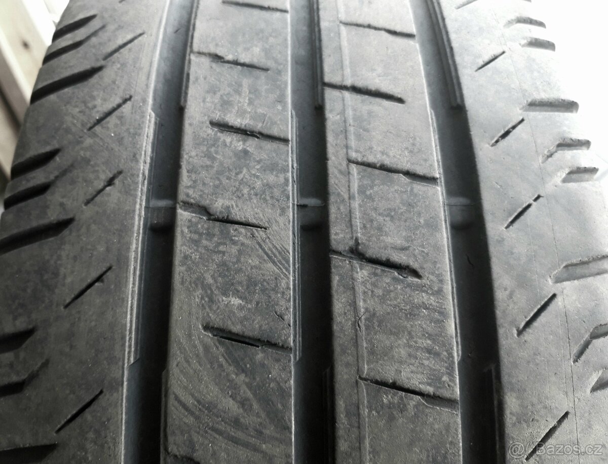 2ks letních zátěž. pneu 235/65 R16C Continental