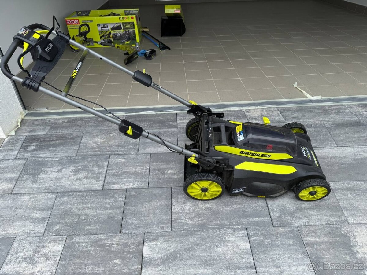 Sekačka na trávu RYOBI RY36LMX51A-160 s baterií 6,0 Ah