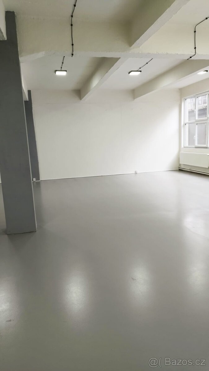 Pronájem nově zrekonstruovaných obchodnîch prostor 150 m2