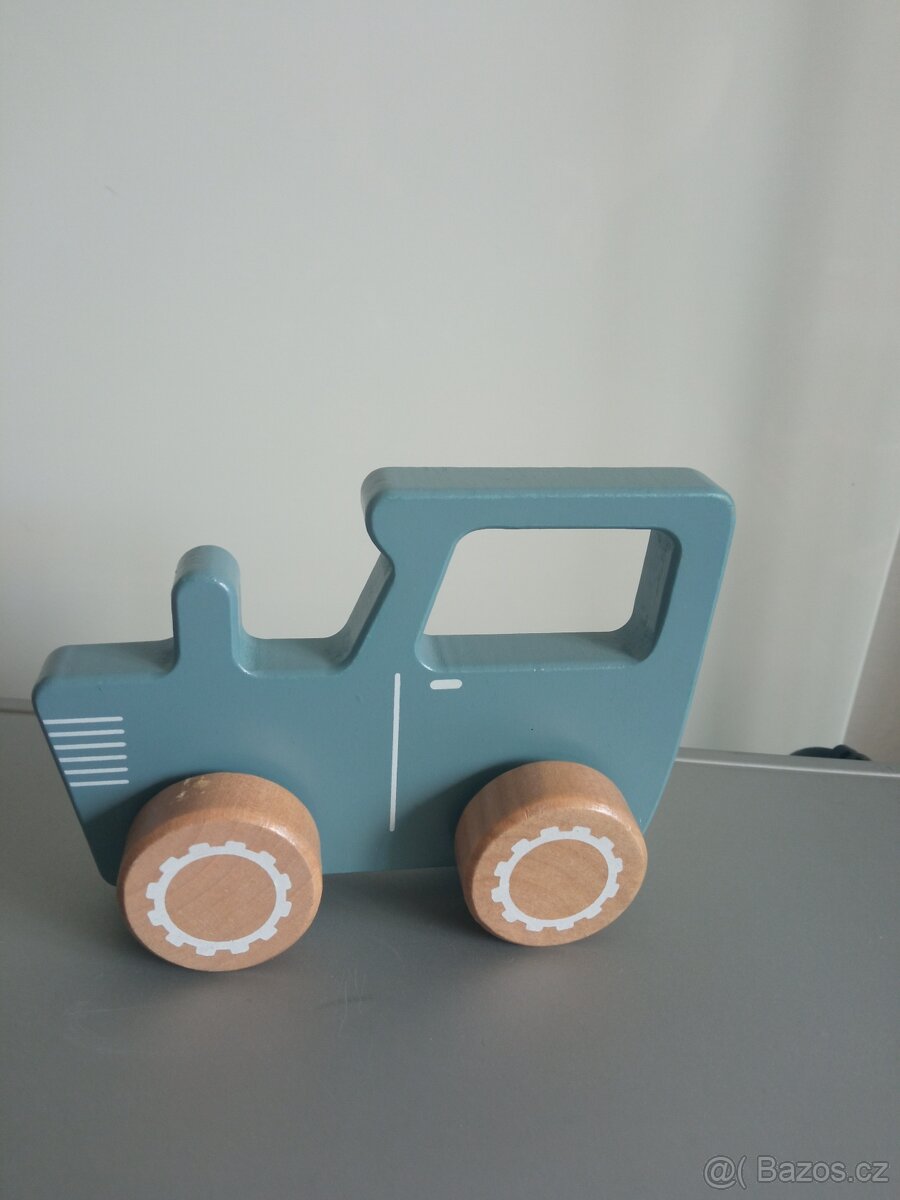 Nové dřevěné autíčko 13 cm