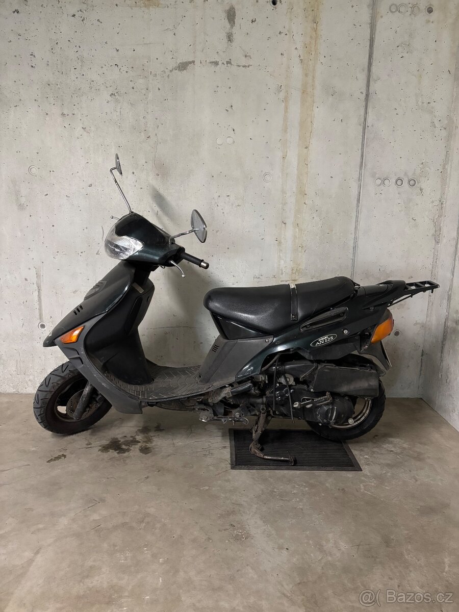 Skůtr Suzuki 125 an