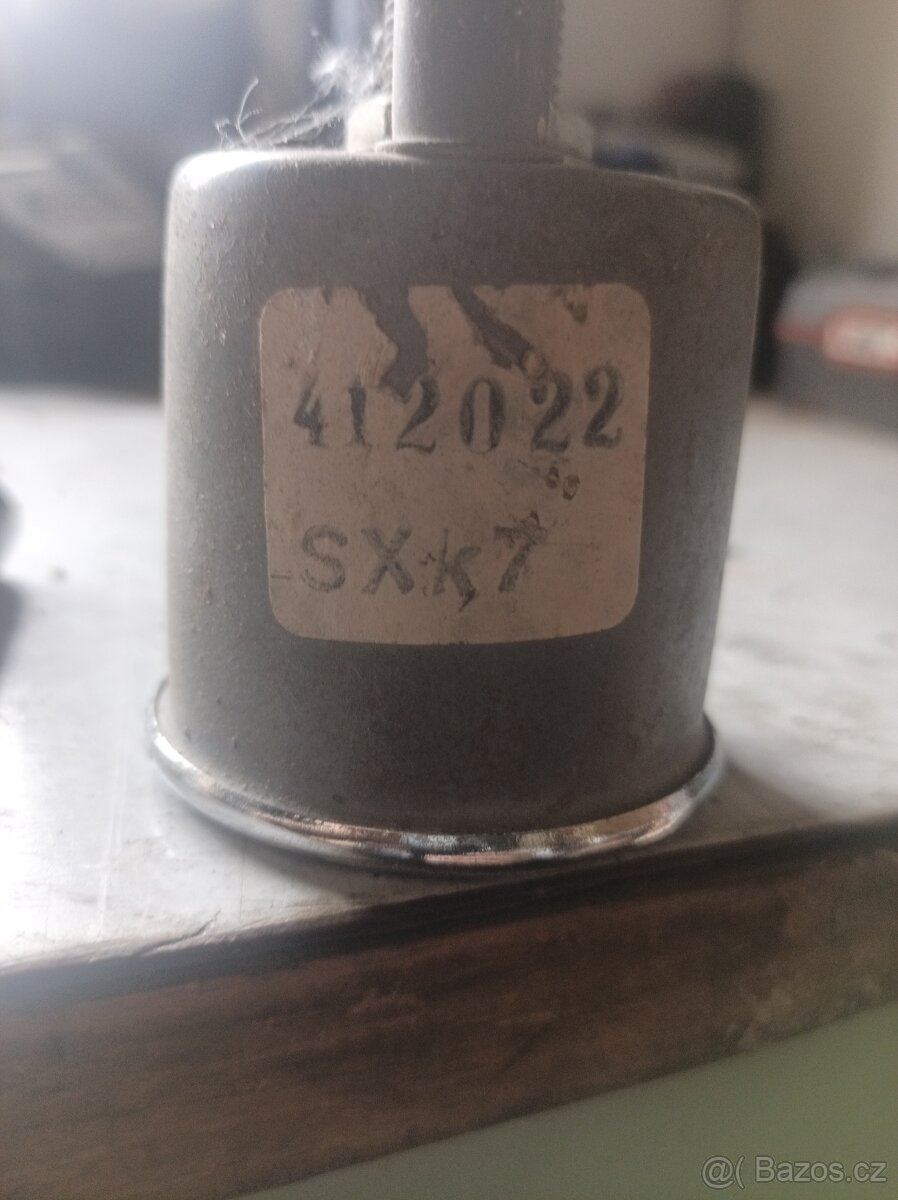 Otáčkoměr CZ250