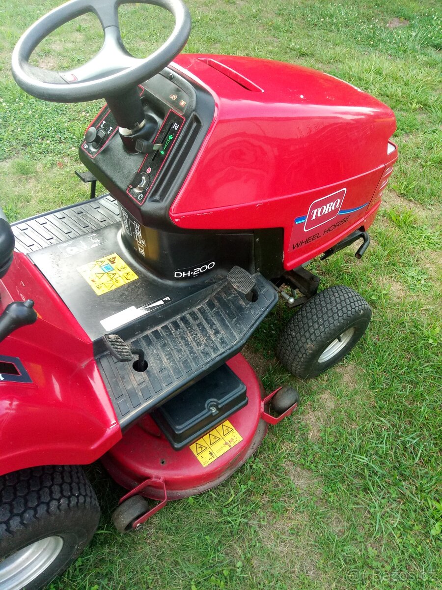 Zahradní traktor
