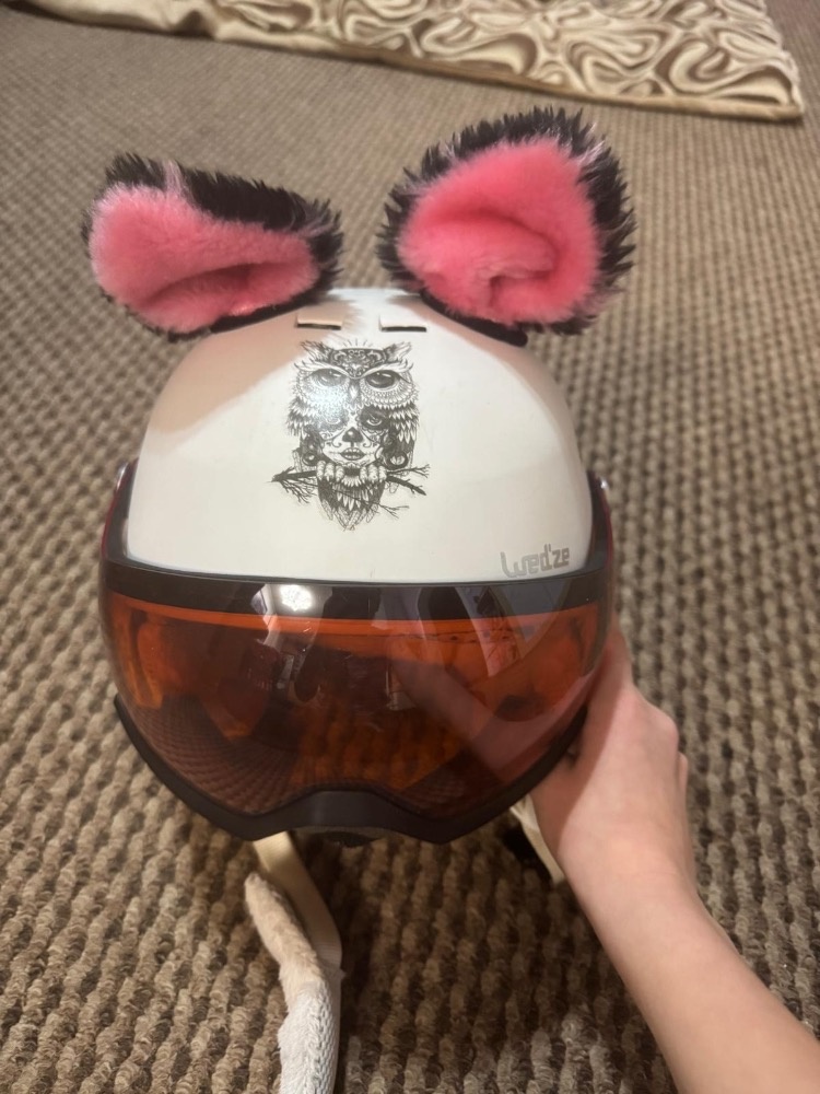 Dětská lyžařská helma, přilba se stitem