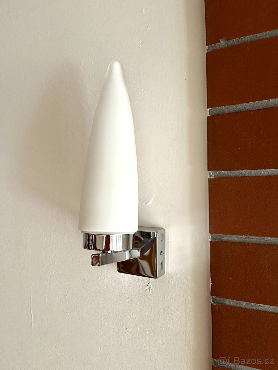 Nástěnné světlo lampička