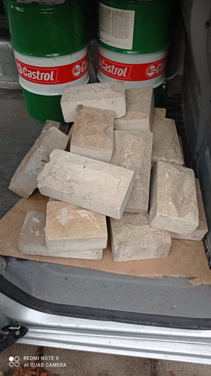 Pískovcové obklady ,zdivo