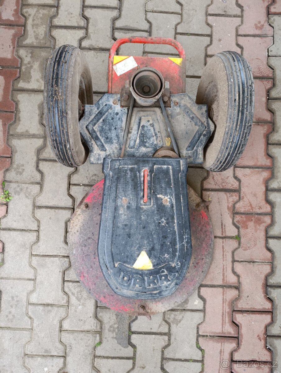 Prodám bubnovou sekačku DAKR k Tera Vari systém