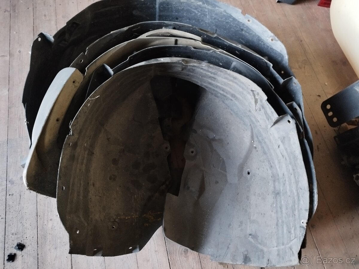 Plast pod nárazník Mondeo mk4