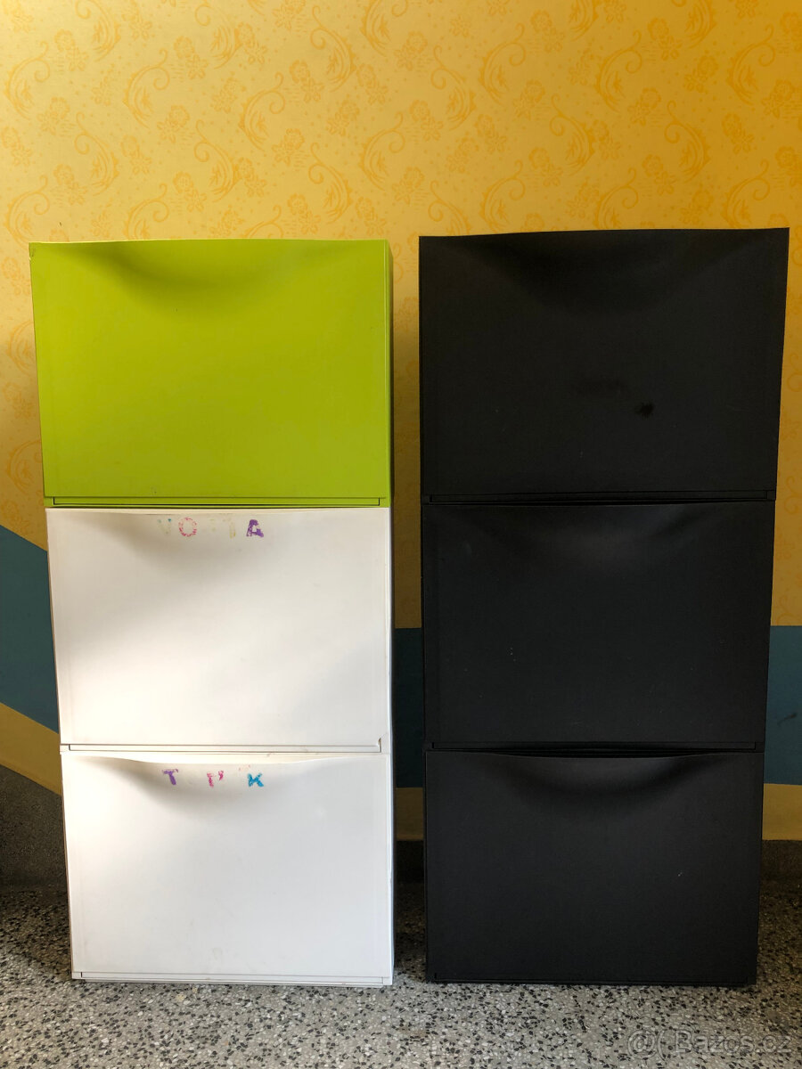 Ikea Trones plastové botníky. 2x bílá + 1x zelená + 1x černá