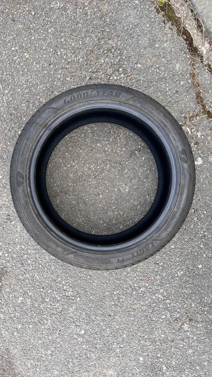 GoodYear Eagle F1 275/35 R19 100Y RSC MOE