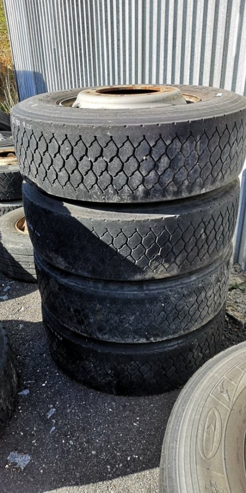 4x pneumatika goodyear s diskem, 315/70 R22.5