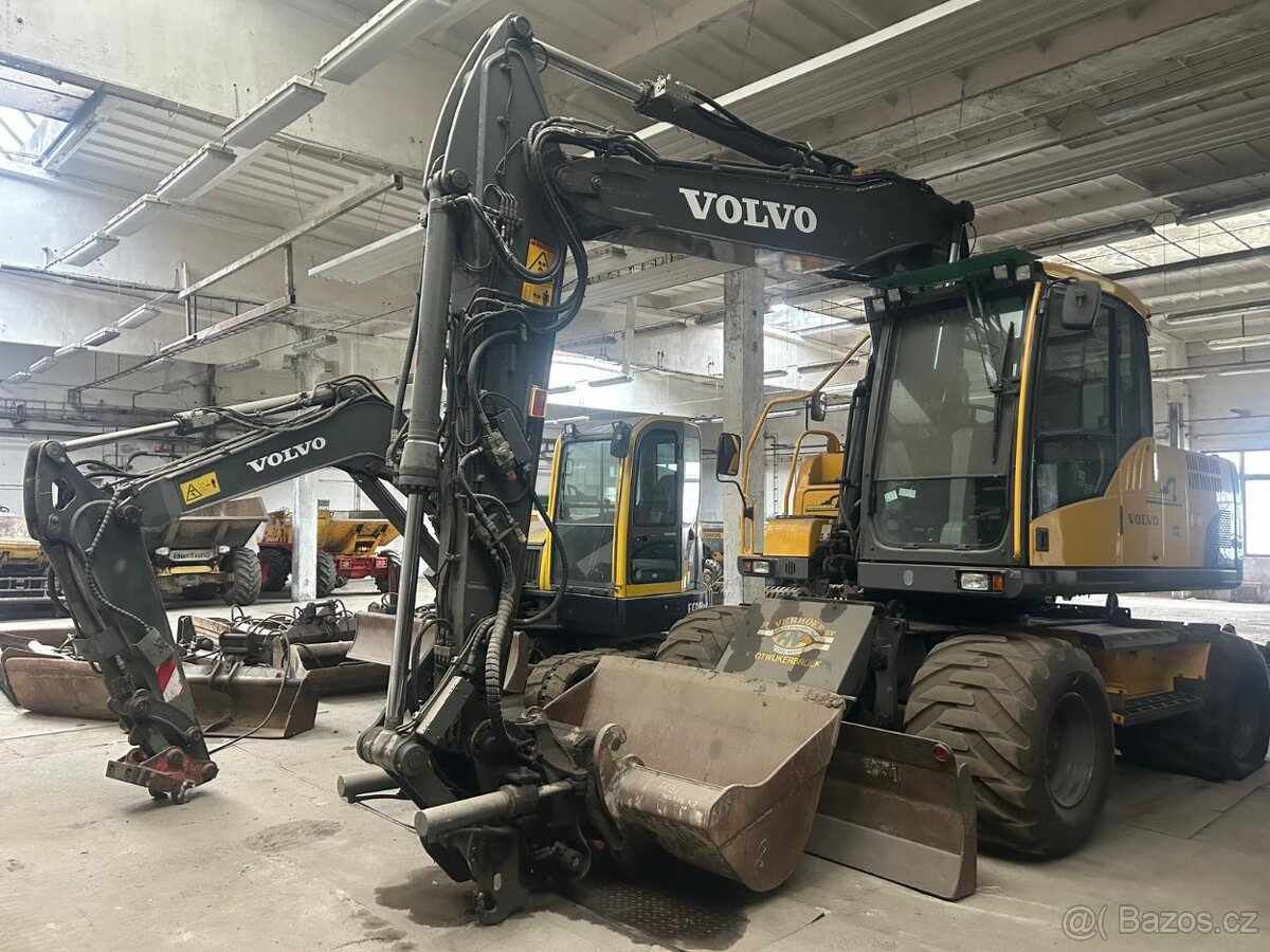 Kolový bagr Volvo EW160C