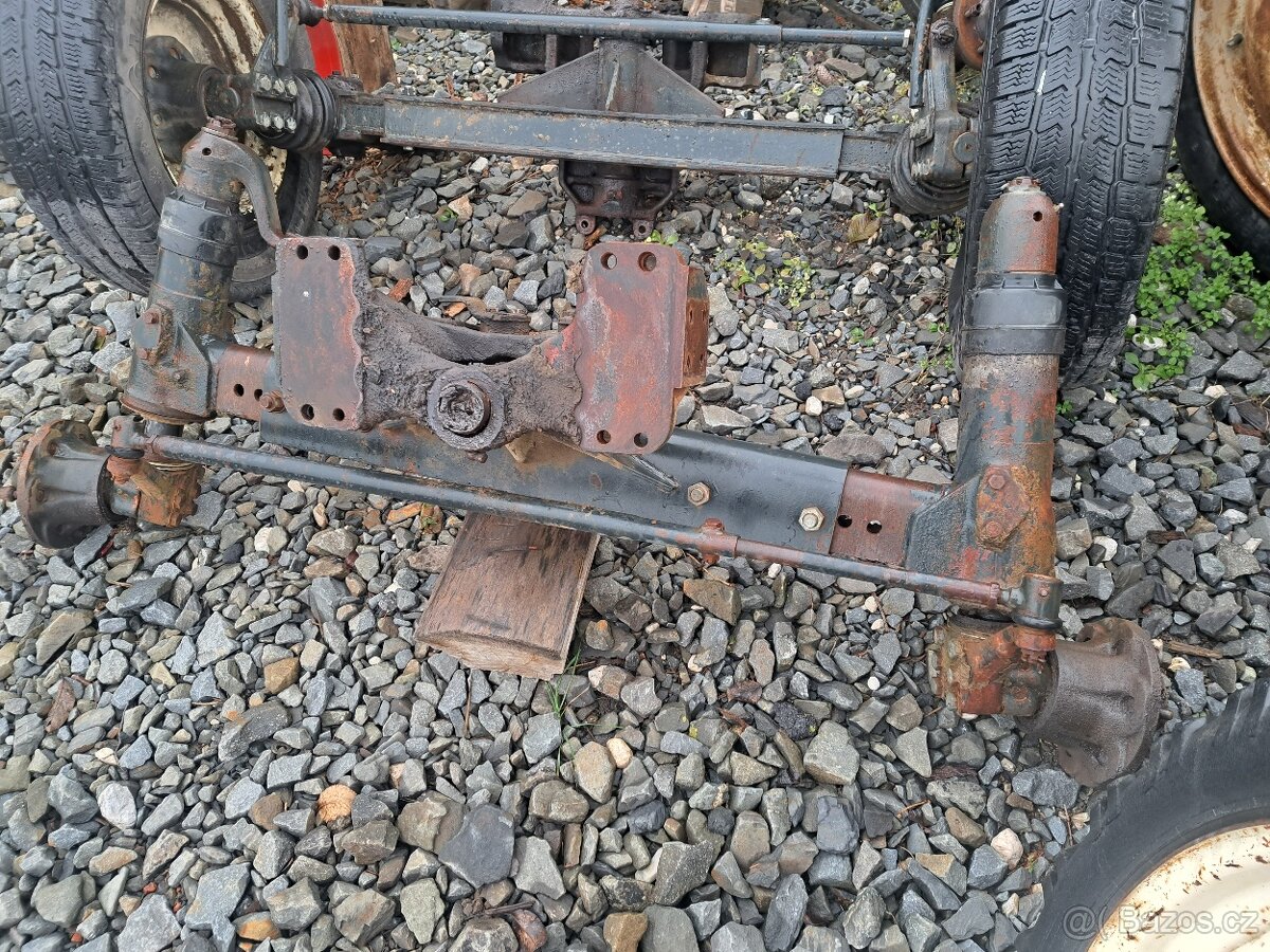 Zetor 7711 přední náprava