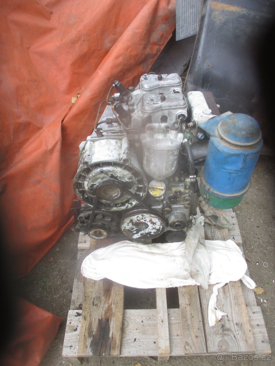motor Slavia 2s90