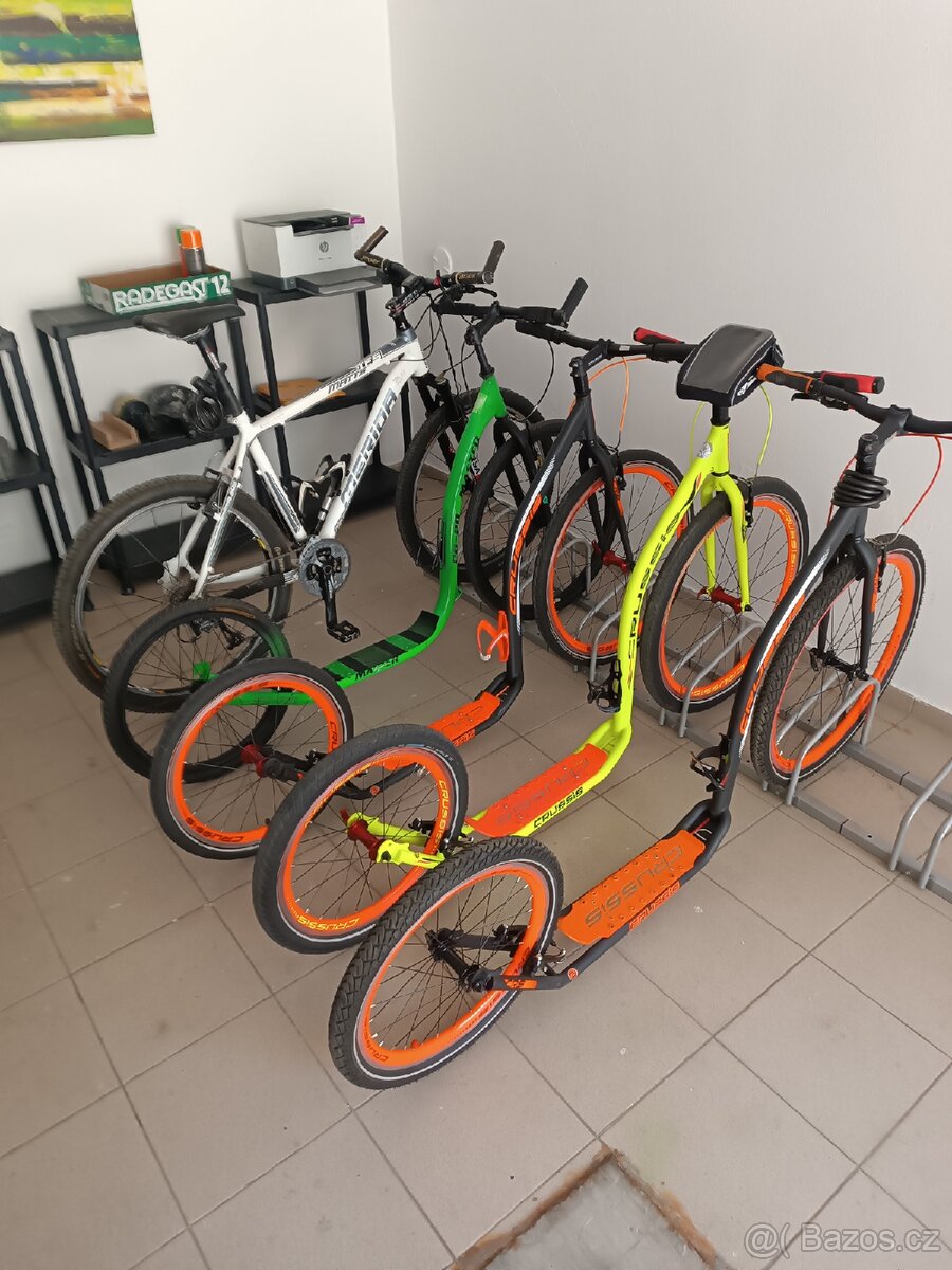 Koloběžky k půjčení