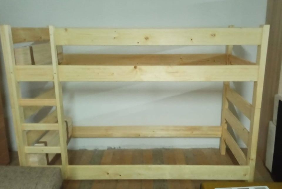 Extra masivní silná patrová postel - palanda