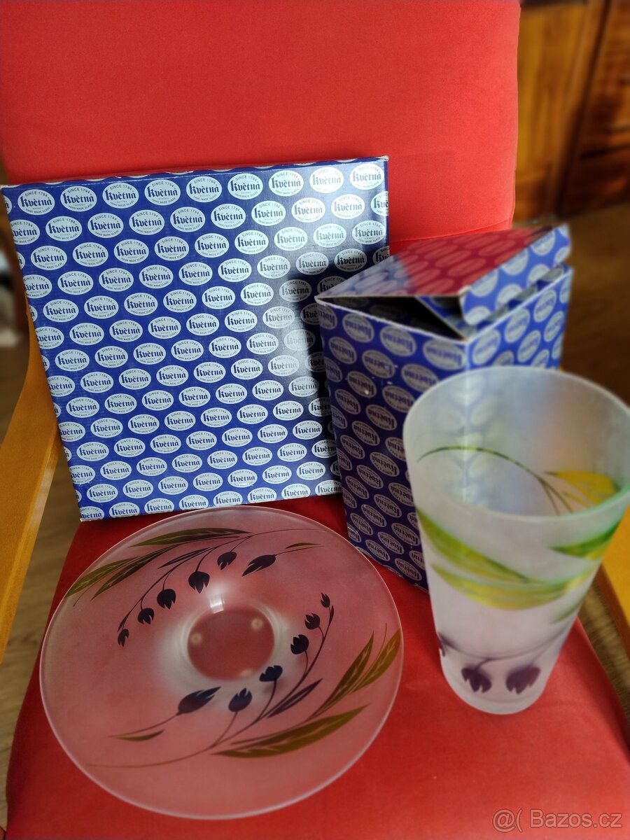 Skleněný set