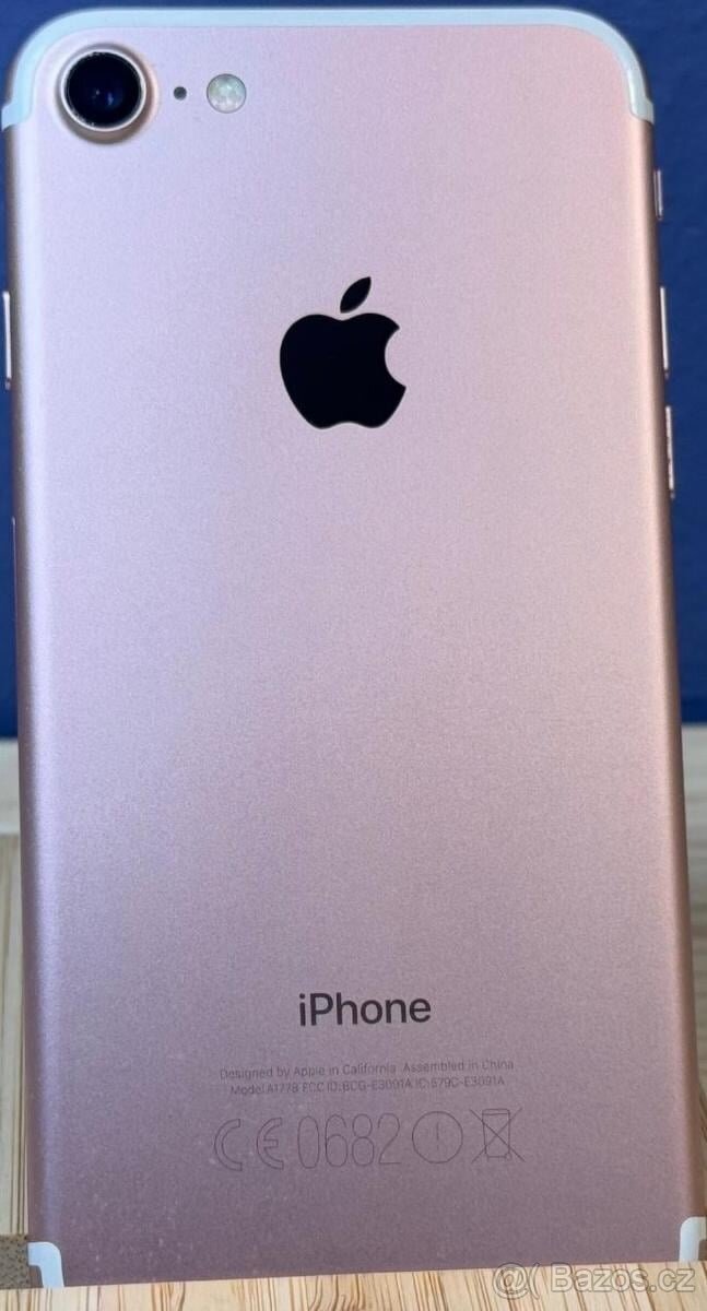 Apple iPhone 7 32gb stav A