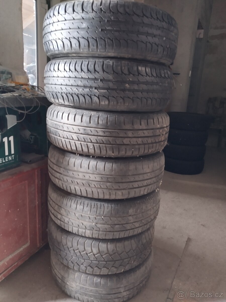 plechová kola Ford s pneu 175/65 R14