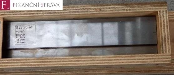 Soubor nástrojů k CNC ohraňovacímu lisu