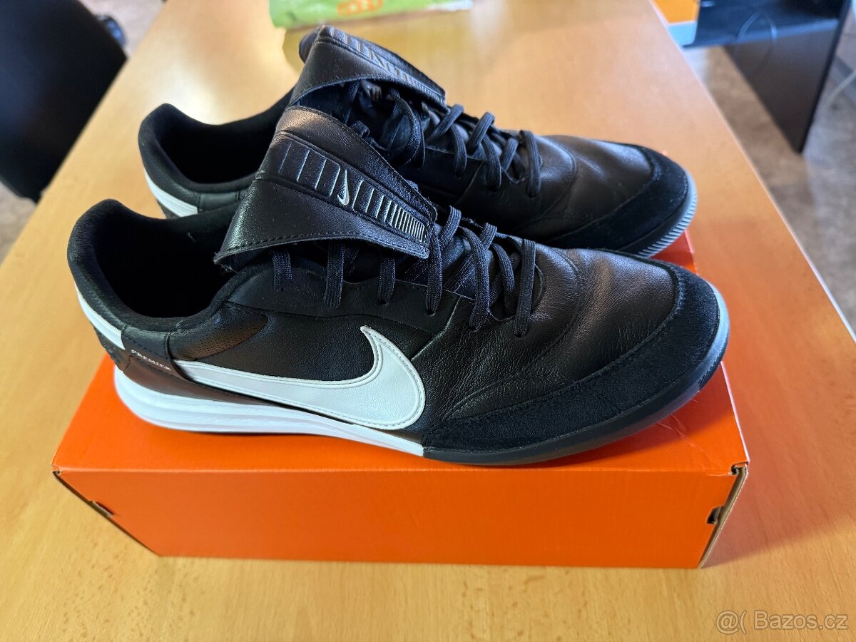 Panské turfy NIKE Premier 3