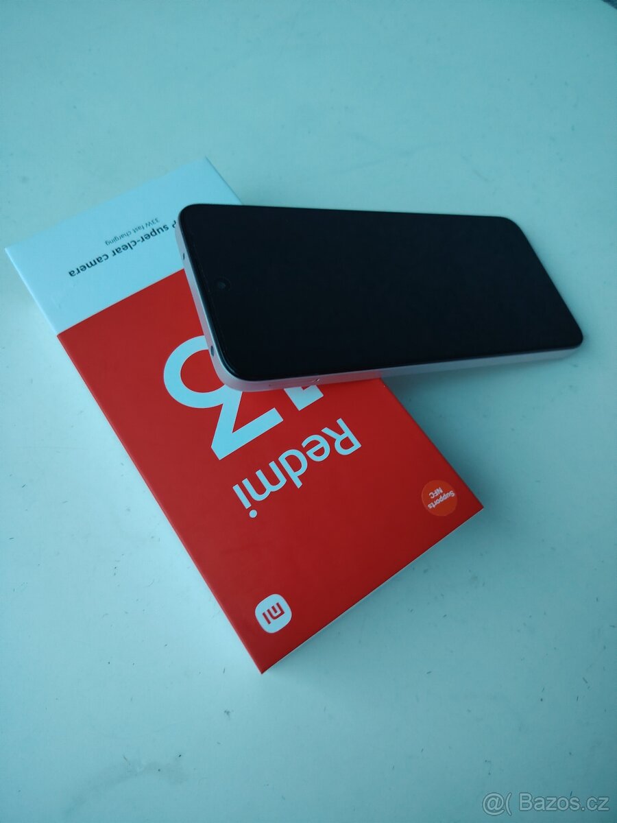 Redmi 13 pink měsíc starý vodafone