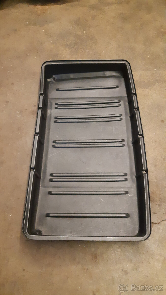 VANA KUFRU DO SUZUKI IGNIS