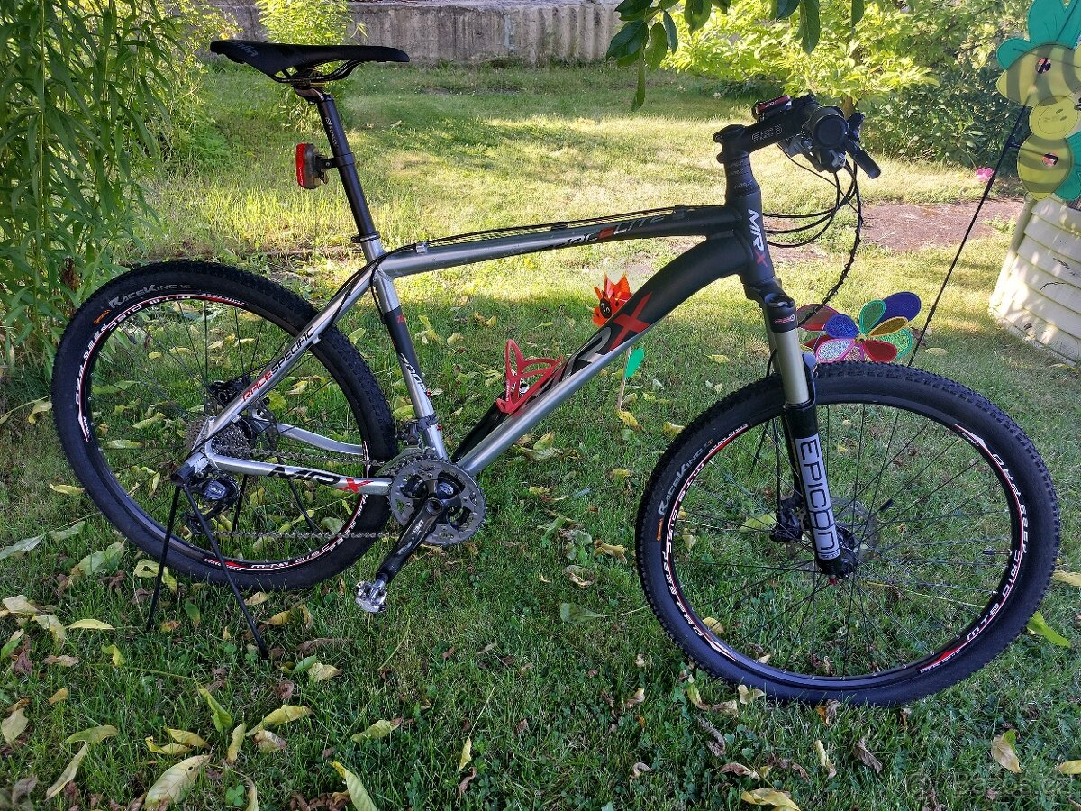 Horské kolo MRX 26" vel 18" - výbava pro náročnější jezdce