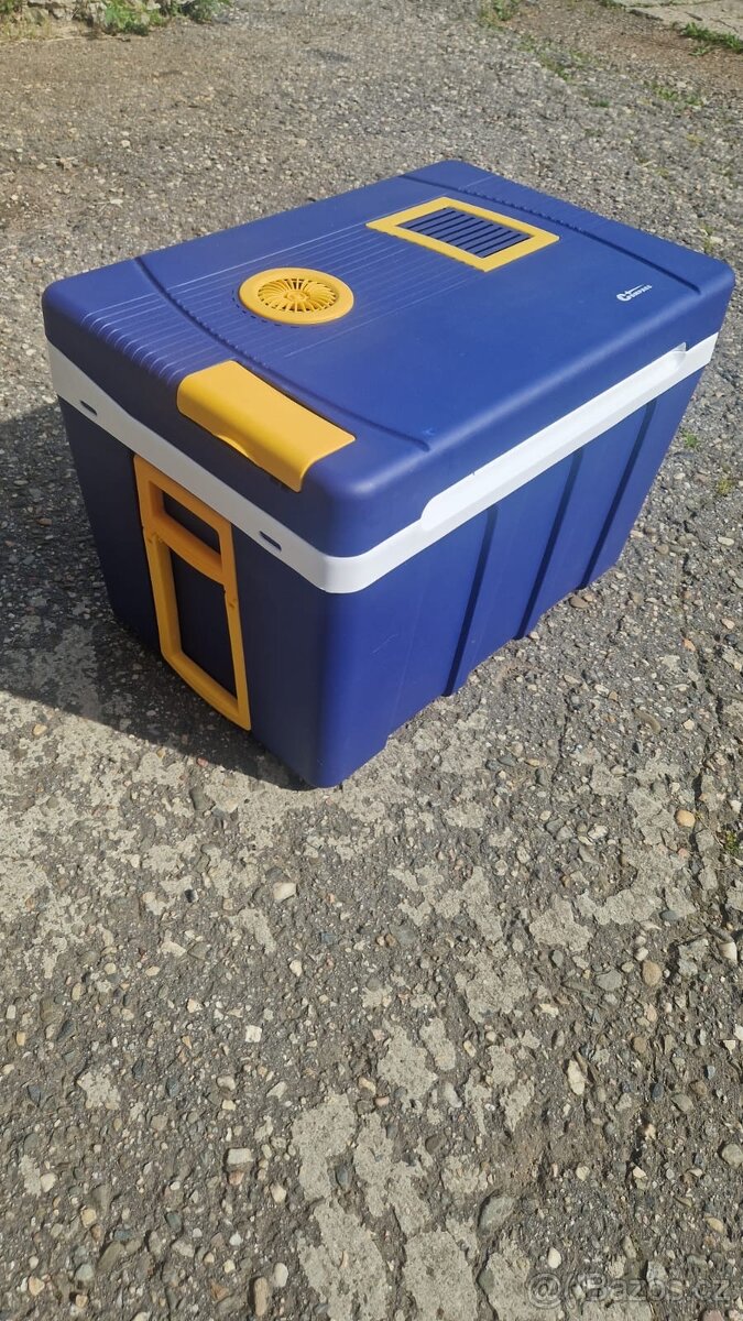 Chladíci box do auta - 50L