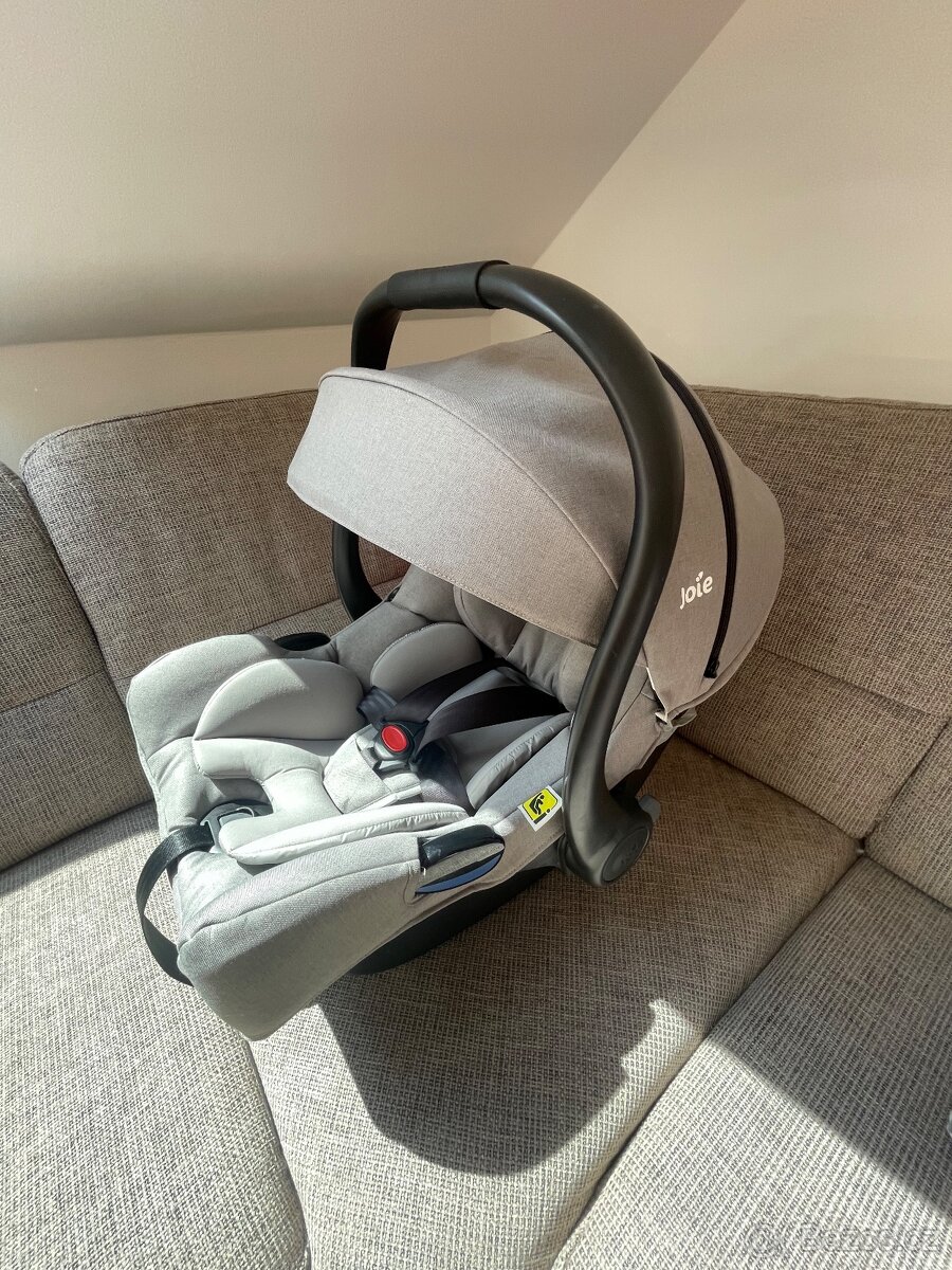 Joie i-Gemm 2 s otočnou základnou Joie i-Base Encore