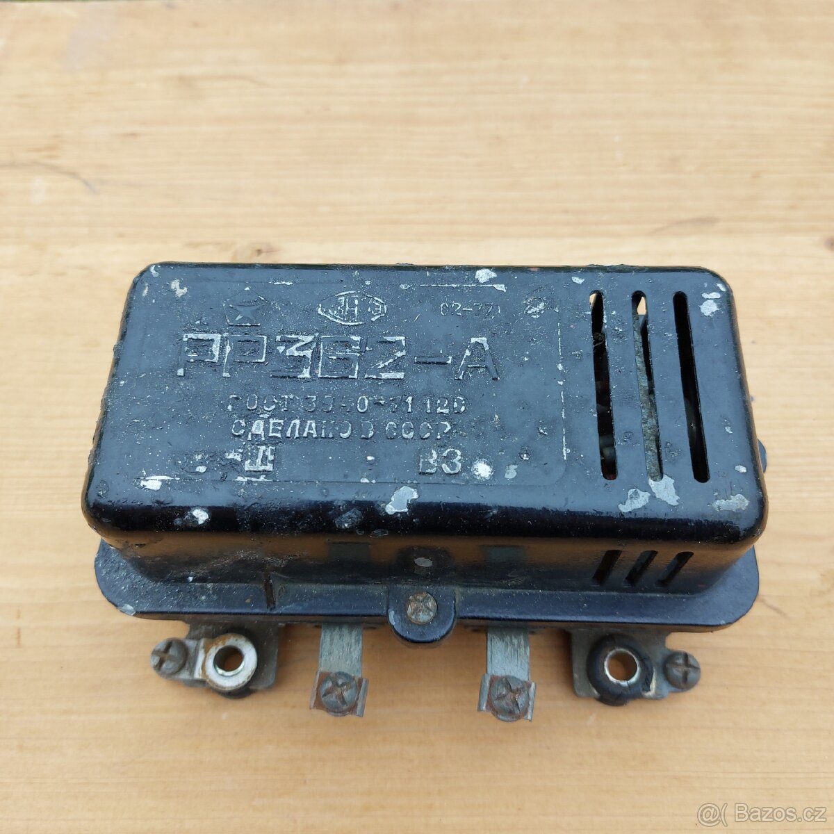 Moskvič 412 relé PP362-A.