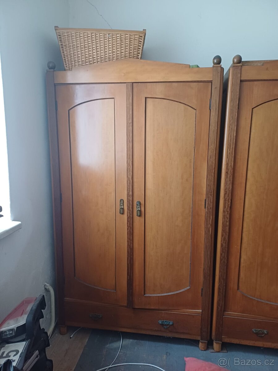 Starožitné Skříně