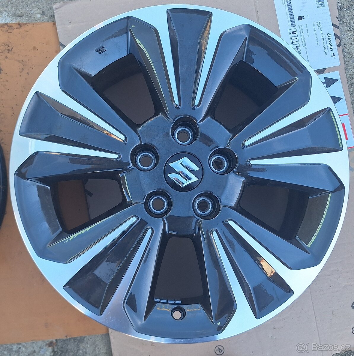 alu kola  SUZUKI  17x6,5J