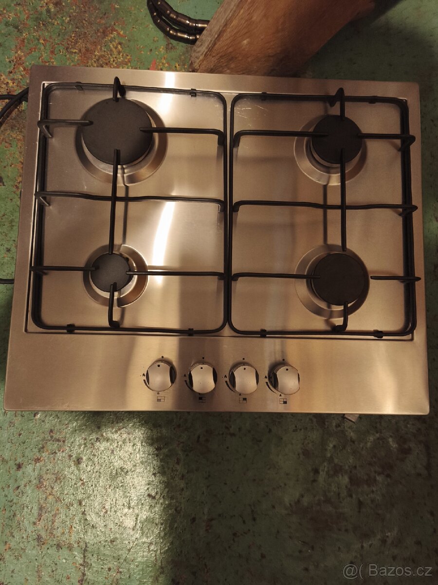 PLYNOVÁ VARNÁ DESKA