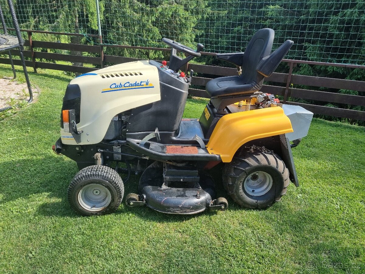 Sekací traktůrek Cub Cadet cc2250 rdh 4x4 s hydraulikou