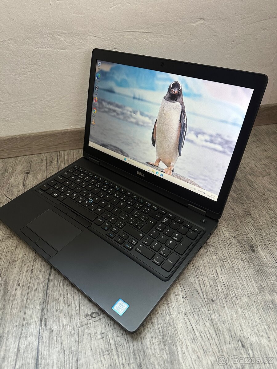 Notebook Dell - i7/SSD/2xGPU/Bat - Excellent