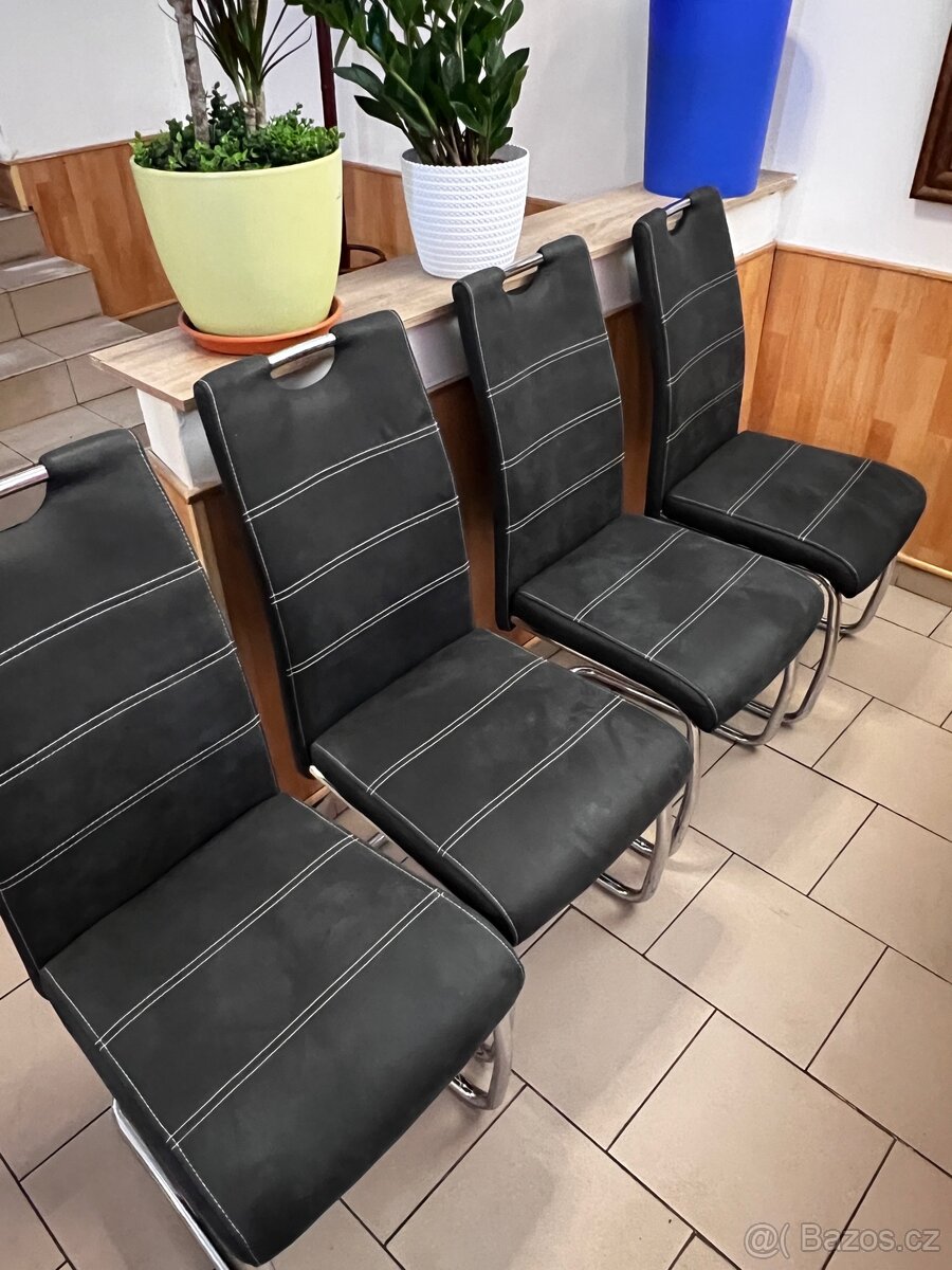 Sada 4 Jídelních Židlí